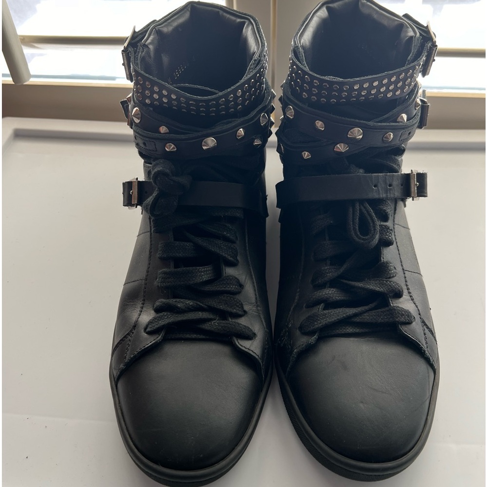 Saint Laurent